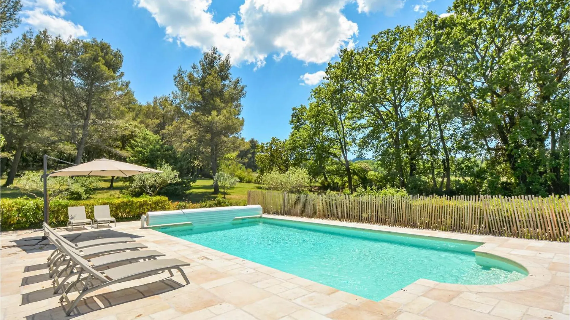 Holiday home 4 Bedroom Lovely Home In Saint-Remy-De-Provence